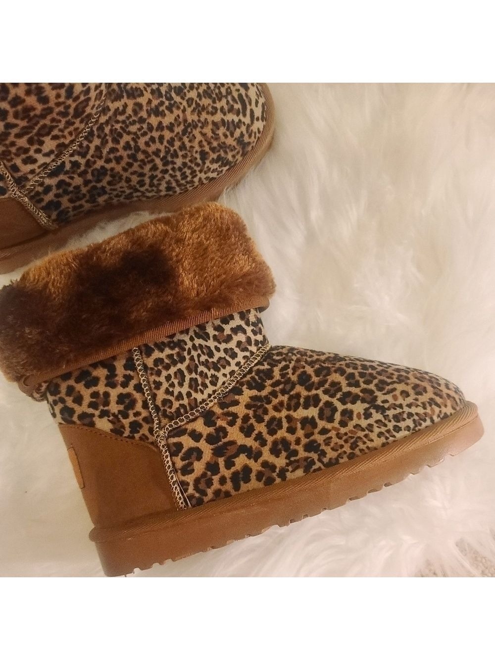 BNIB child's Wi-Fi Fuzzy leopard print boots! - Picture 3 of 11